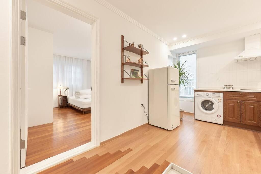Apartment Preesh House *